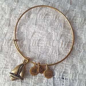 Alex and Ani sailboat bracelet